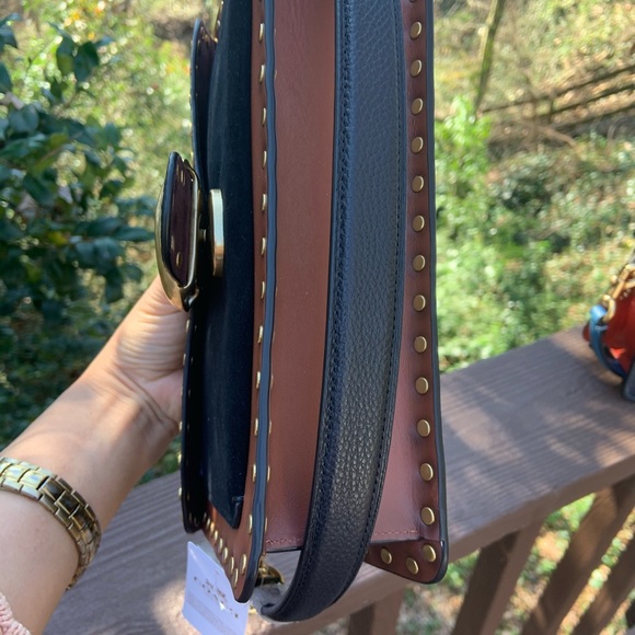 Coach tabby rivets 26 - new with tag has long strap blavk and brown color - Picture 3 of 11